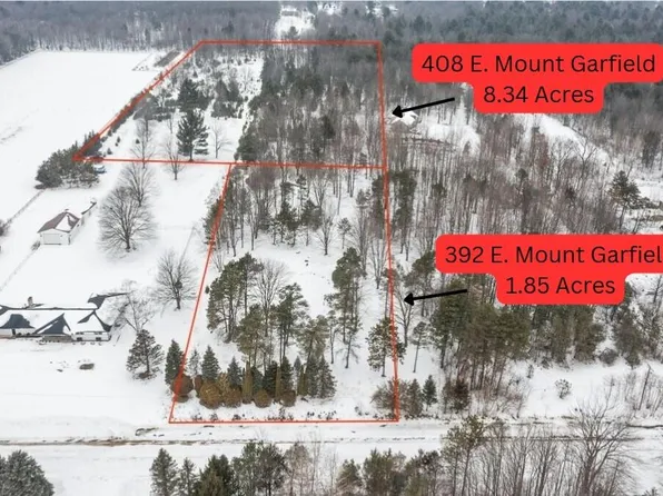 392 E Mount Garfield Rd, Muskegon, MI 49441