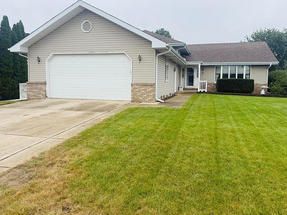 1st image of 1401 Capri Ln