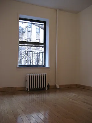 Rented by Match Realty | media 26