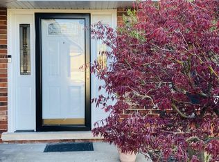 9336 S Moody Ave, Oak Lawn, IL 60453