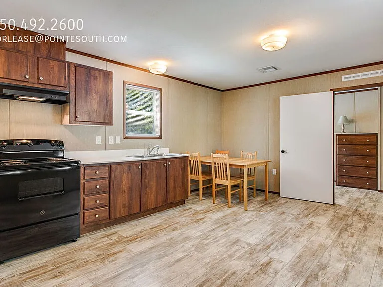 396 Peachtree Cir — Photo 8