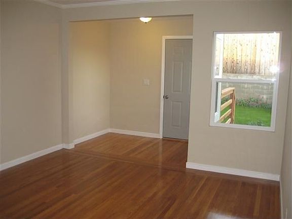 5th image of 71 Maddux Ave