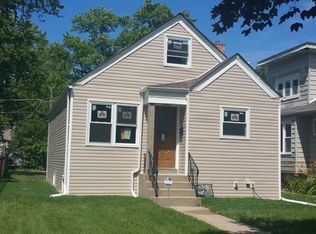 1228 S 20th Ave, Maywood, IL 60153