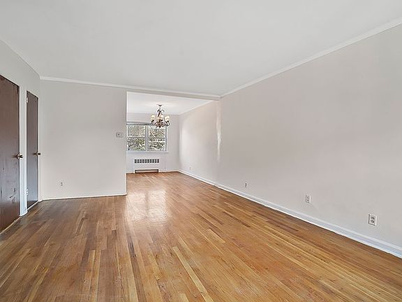 4th image of 66-11 70th St