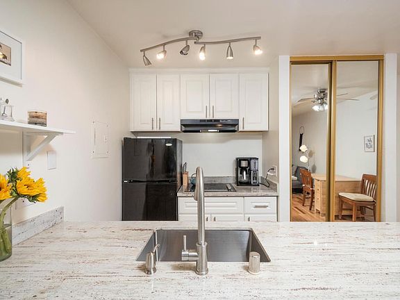 4th image of 141 Piccadilly Pl APT D