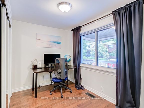 5th image of 24 Wiley Ave