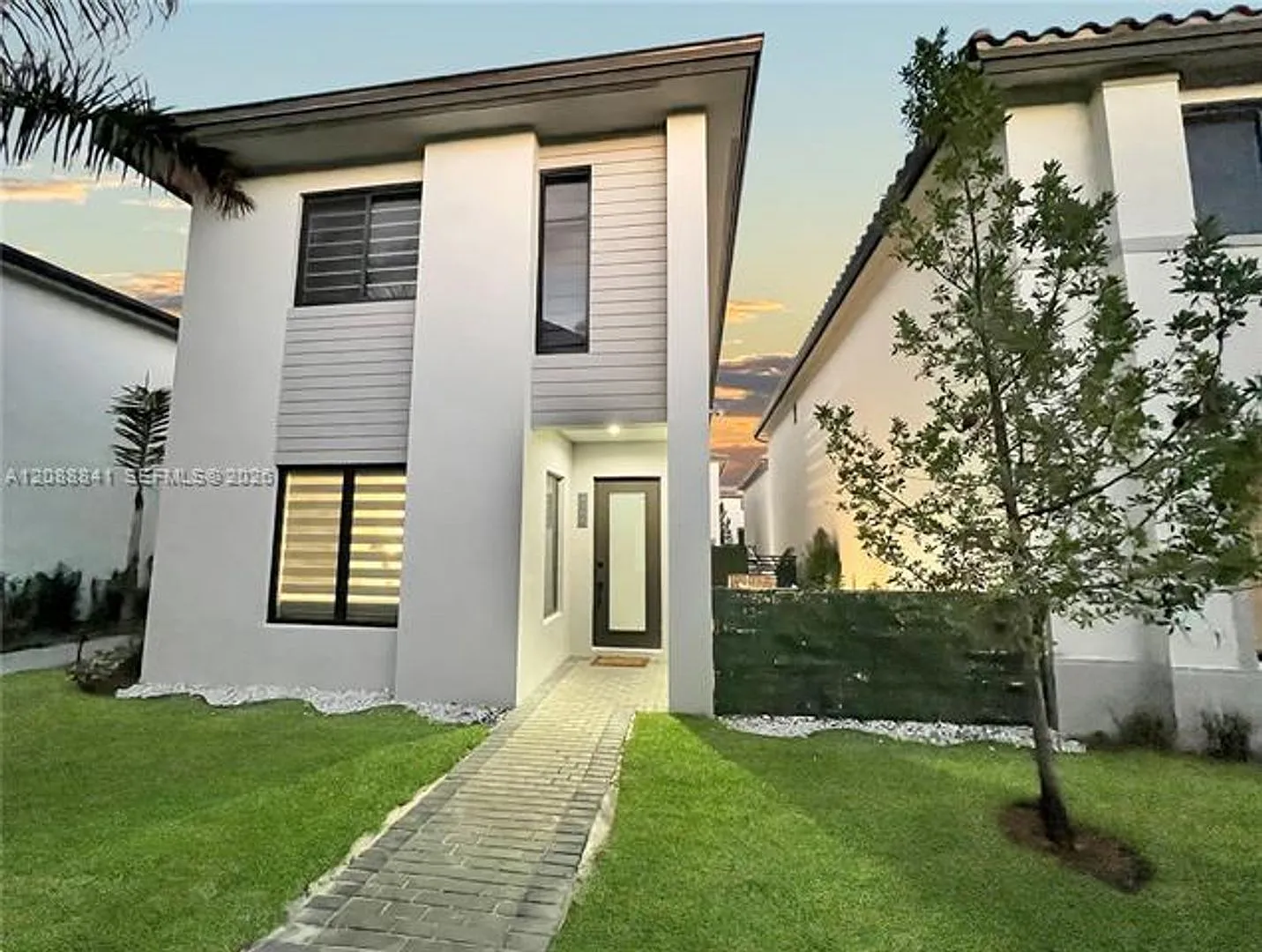 4386 NW 80th Ct # 4386, Doral, FL 33166 — Photo 2