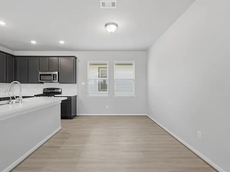 10406 Milford Woods Ln — Photo 14