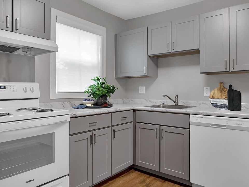 2nd image of 126 Union St #4428