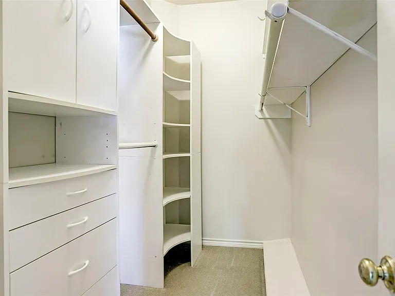 4425 Mildred St — Photo 25