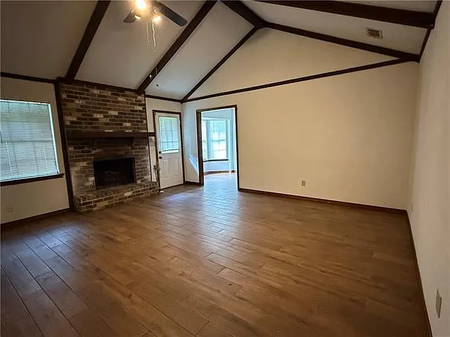 214 Darwin Dr — Photo 10
