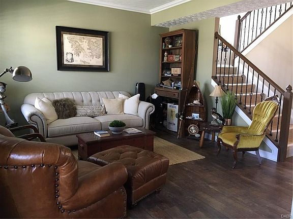 3rd image of 1143 Scarlet Oak Dr