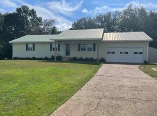 110 Hadley Cir, Linden, TN 37096
