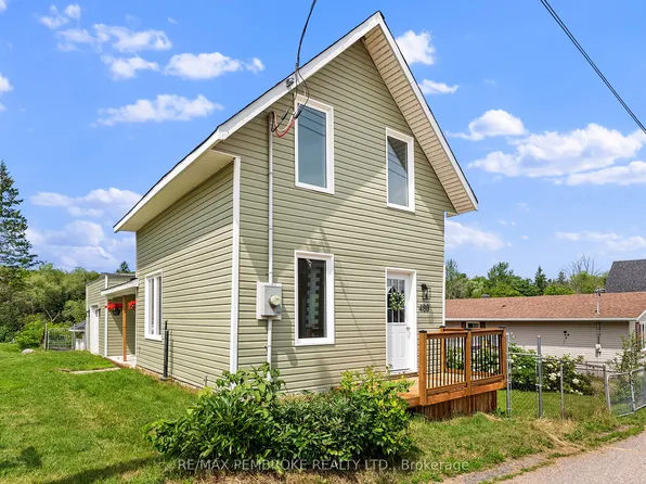 480 Blank St, Pembroke, ON K8A 4H1
