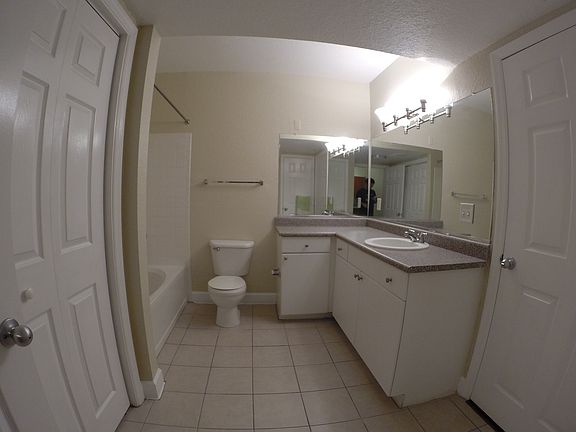 4th image of 304 E South St Unit 5025