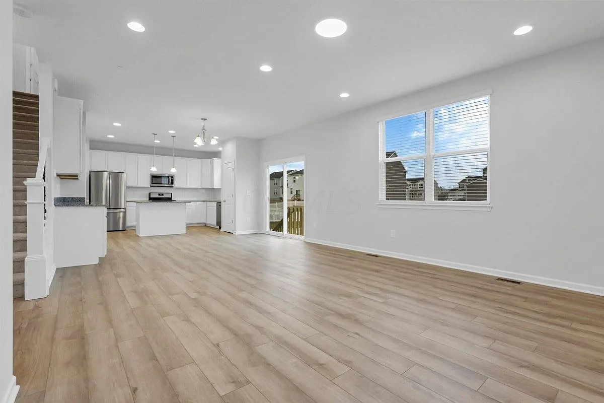 309 Raccoon Ave — Photo 2