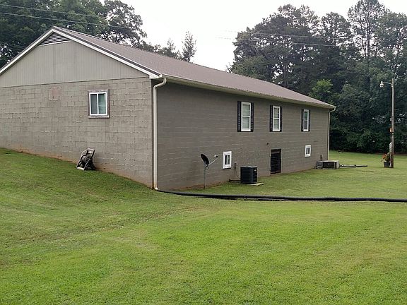 2nd image of 10933 Hixson Pike