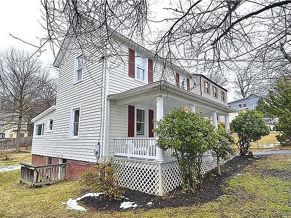 2nd image of 3919 Hampden St