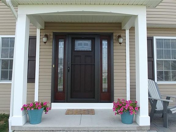 3rd image of 85 Doncaster Trl