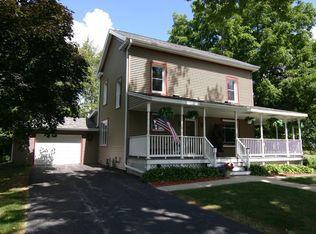 410 E Lena, Lena, IL 61048