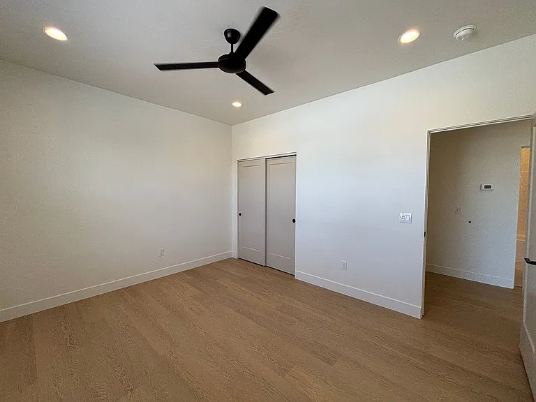 73 N 520 W #10 — Photo 30