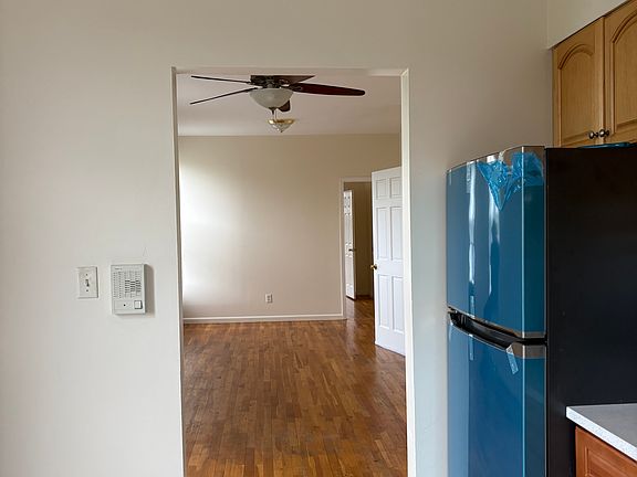 4th image of 4502 6th Ave #2