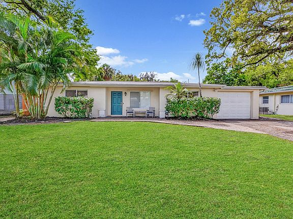 3rd image of 3030 SW 23rd Street