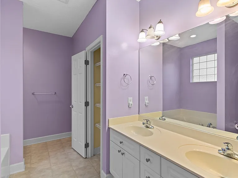 634 Kalypso Cir — Photo 10