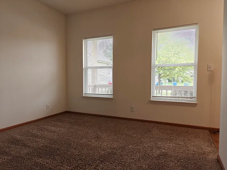 3063 Goddard Ct — Photo 14