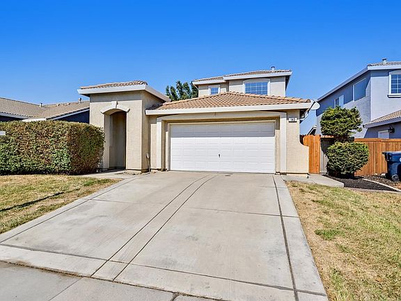 2nd image of 140 Arnold Gamble Cir