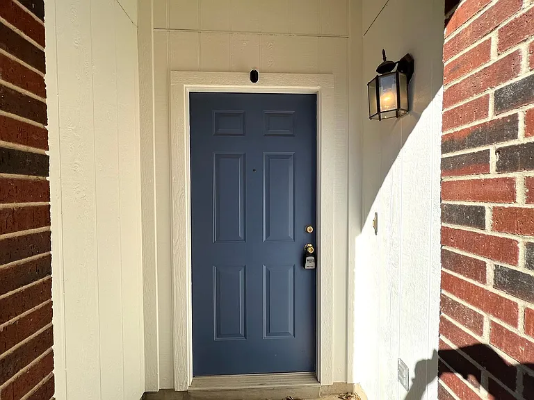 6708 Bancroft Woods Dr — Photo 4