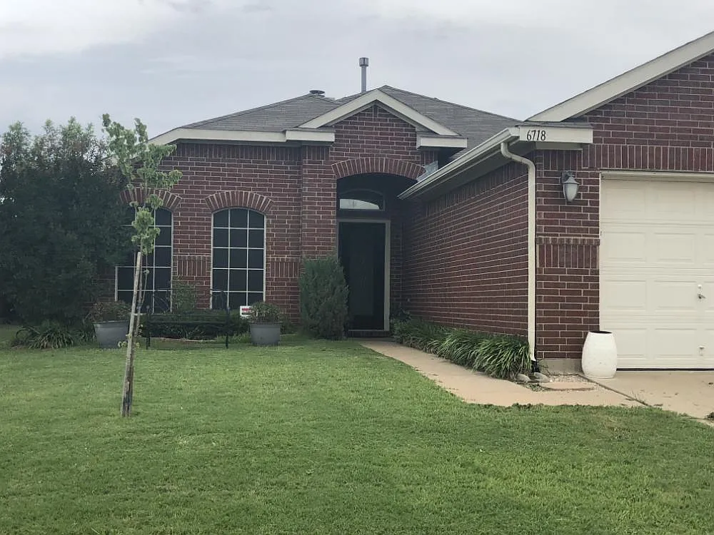 2 bed, 1493 sqft, $2,145 — Photo 1