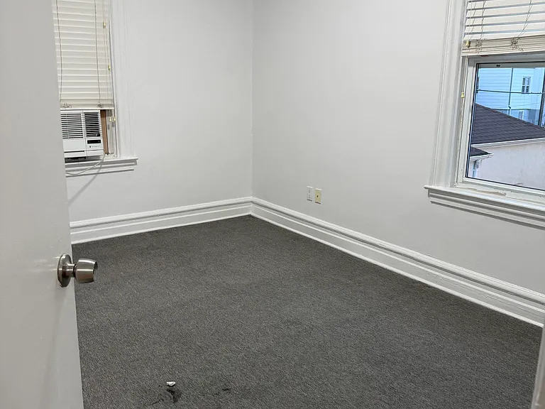 1774 E 17th St #2 — Photo 22