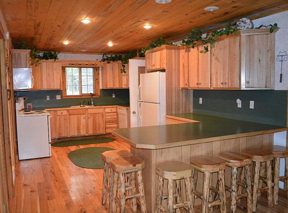 4th image of 4120 Ponderosa Dr