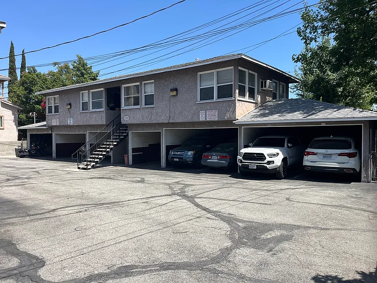 14 E Commonwealth Ave #B — Photo 16
