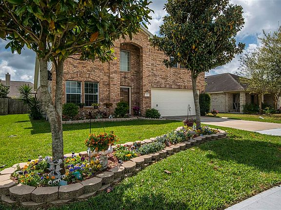 4th image of 2631 Brown Pelican Ln
