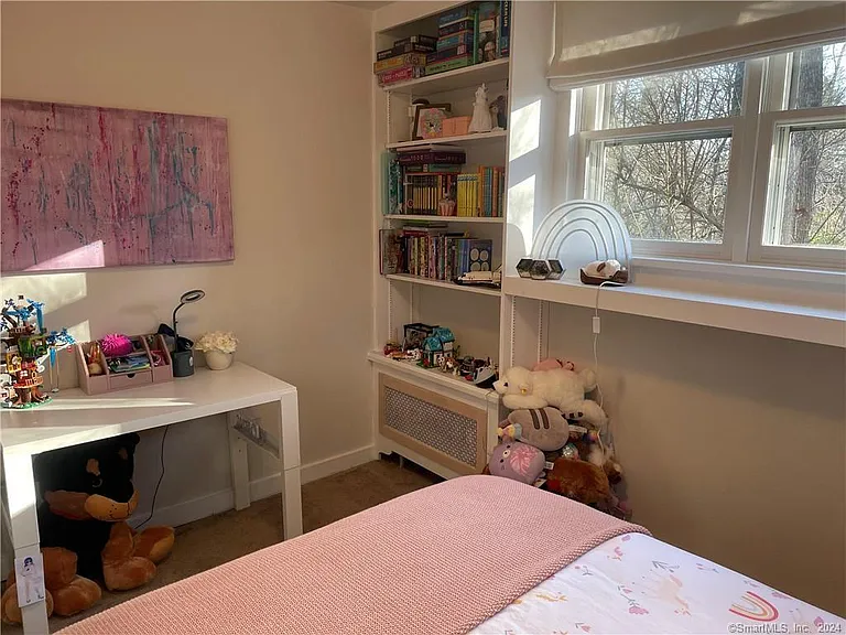 87B Red Coat Rd — Photo 10