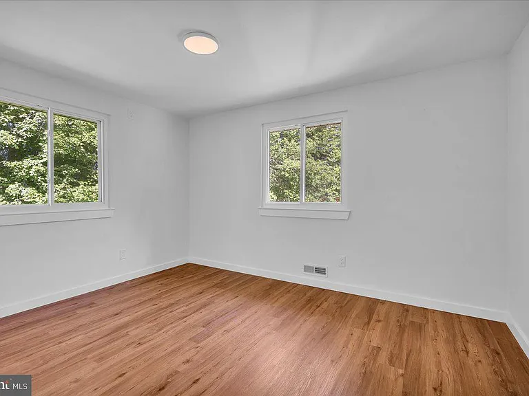 26 Forest Hill Dr — Photo 11