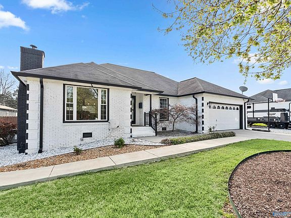 3rd image of 11068 Dove Dr