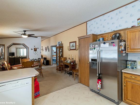 4th image of 302 Fairview Dr