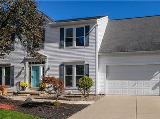 5249 Crown Pointe Dr, Medina, OH 44256