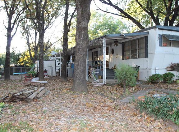 3rd image of 119 Sharpe Dr