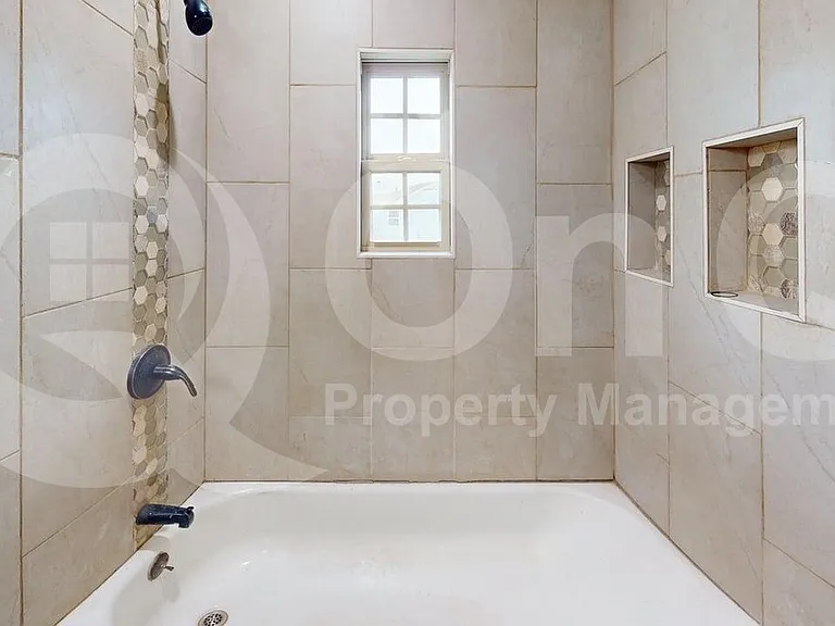 2640 Berryhill Dr — Photo 14
