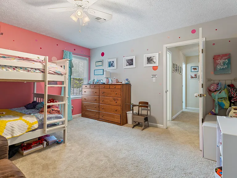 431 Duckworth Dr — Photo 22
