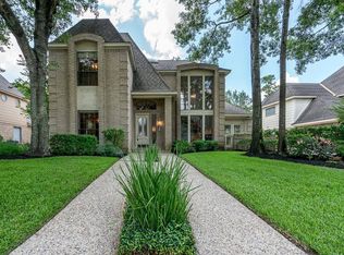 6910 Apple Valley Ln, Houston, TX 77069