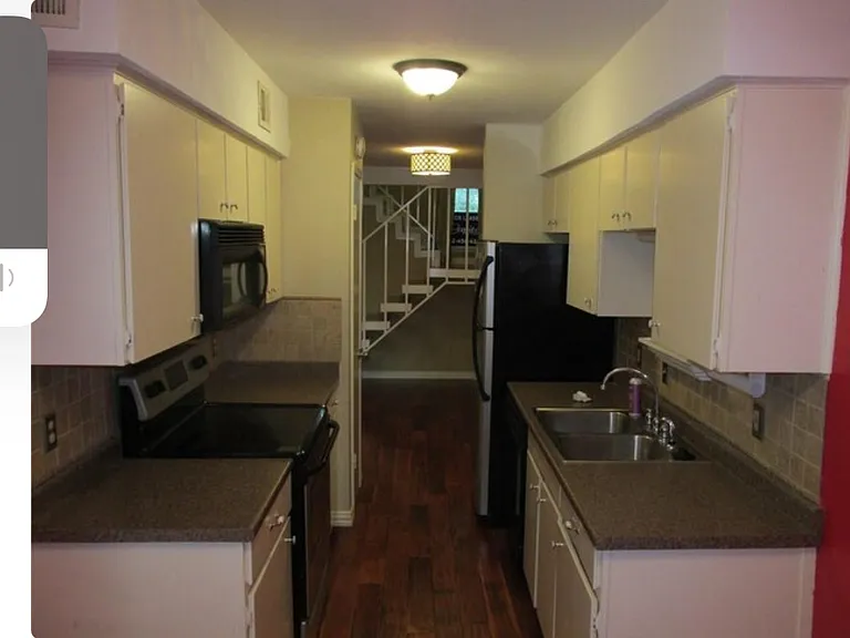 6910 Hart Ln #607 — Photo 3