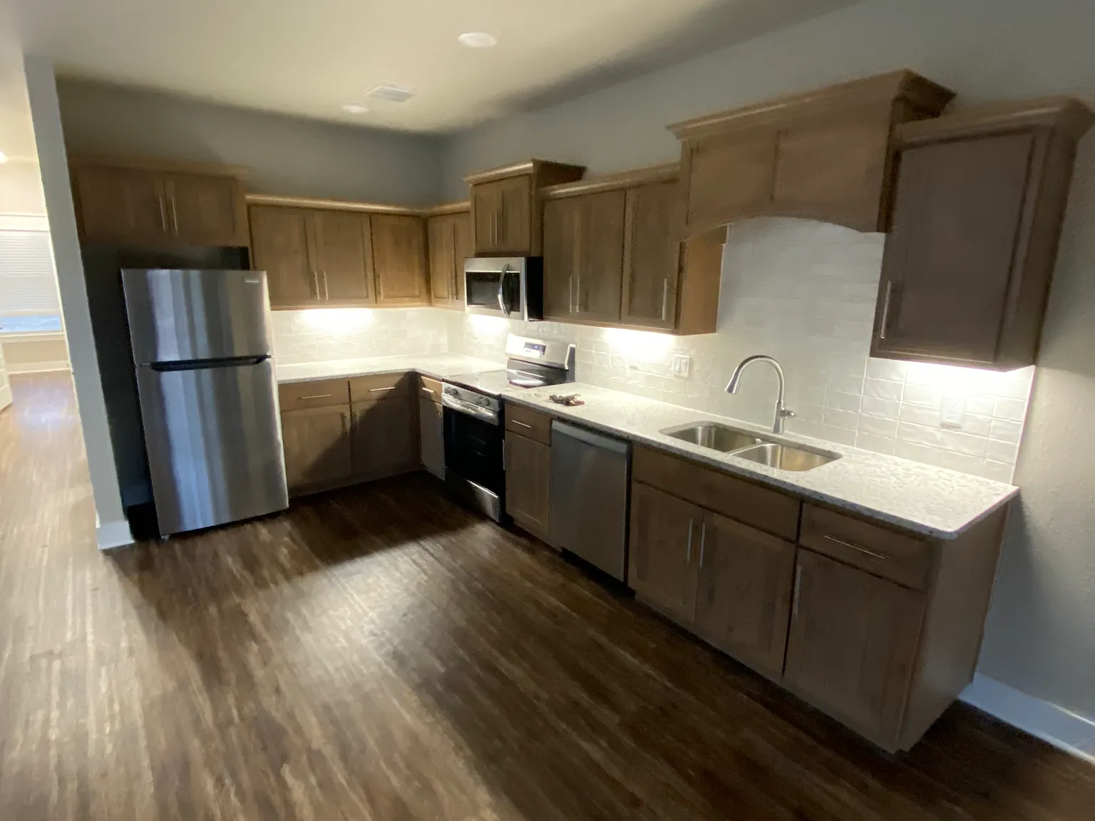 2 bed, 1235 sqft, $1,500 — Photo 2