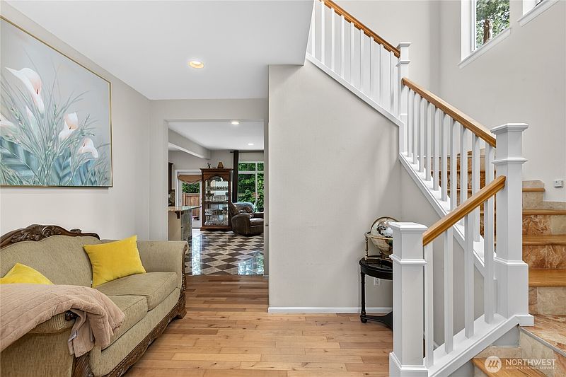 5th image of 18214 29th Drive SE