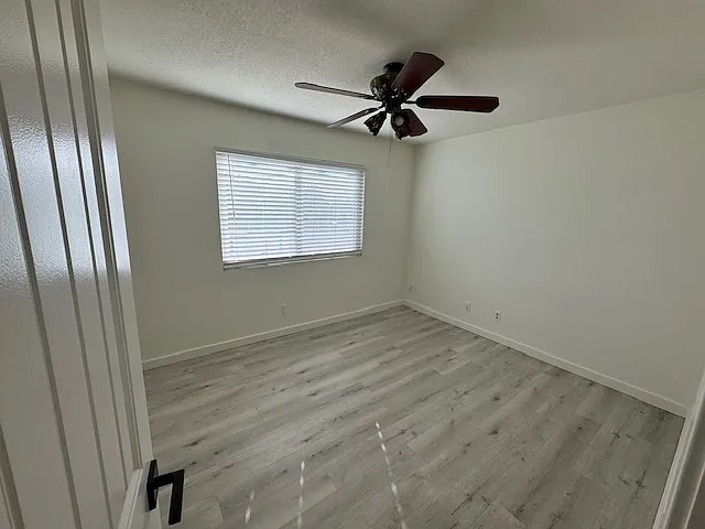 333 Greentree Rd — Photo 19
