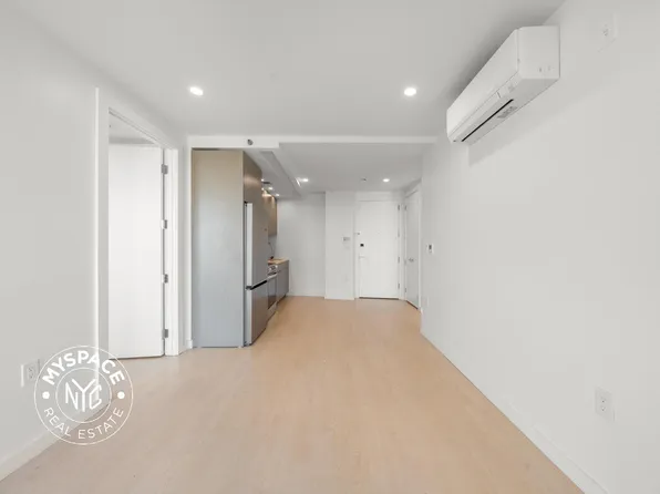 1499 Bedford Avenue image 5 of 35